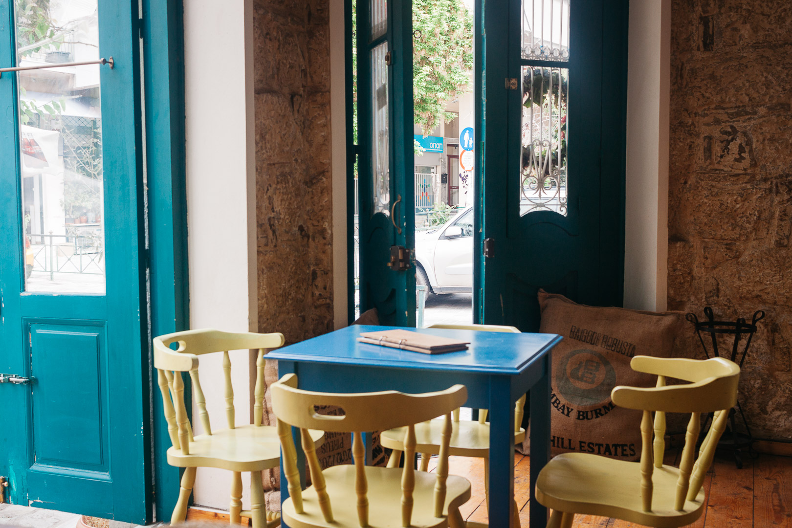 Cafés and restaurants in Athens