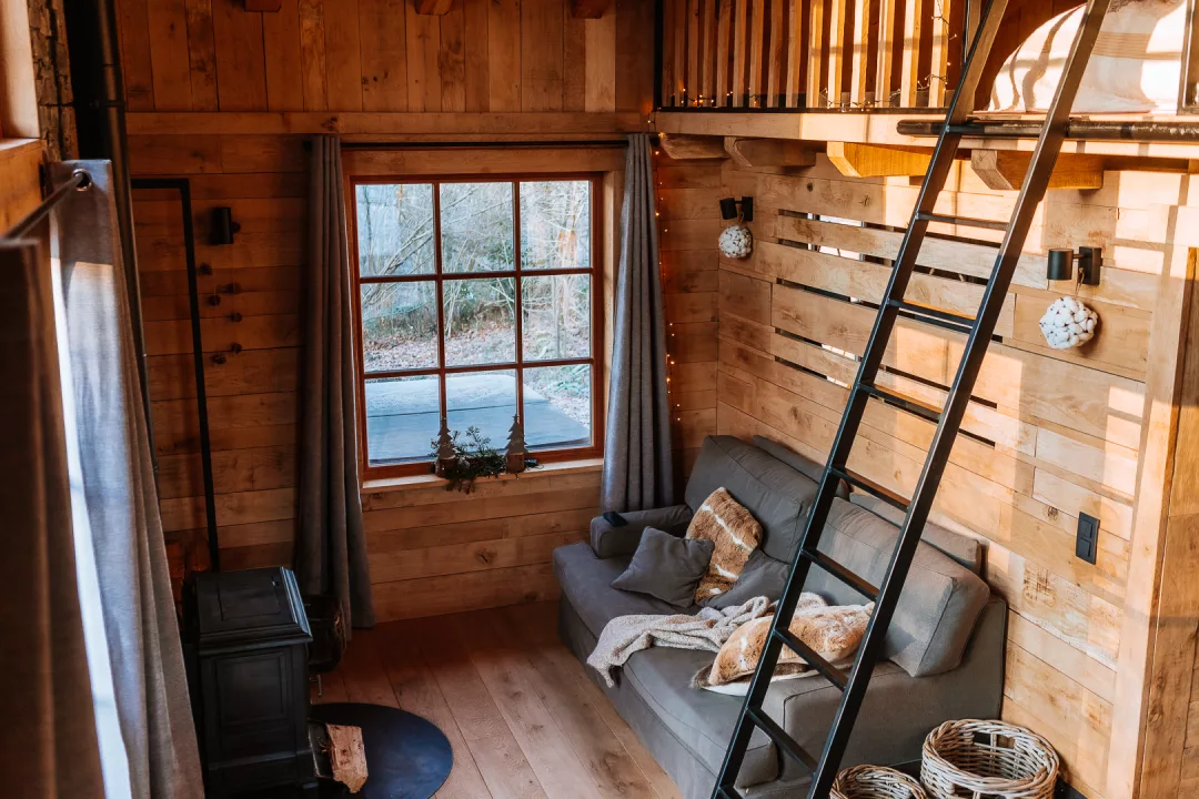 woodpecker lodge cozy wooden interior