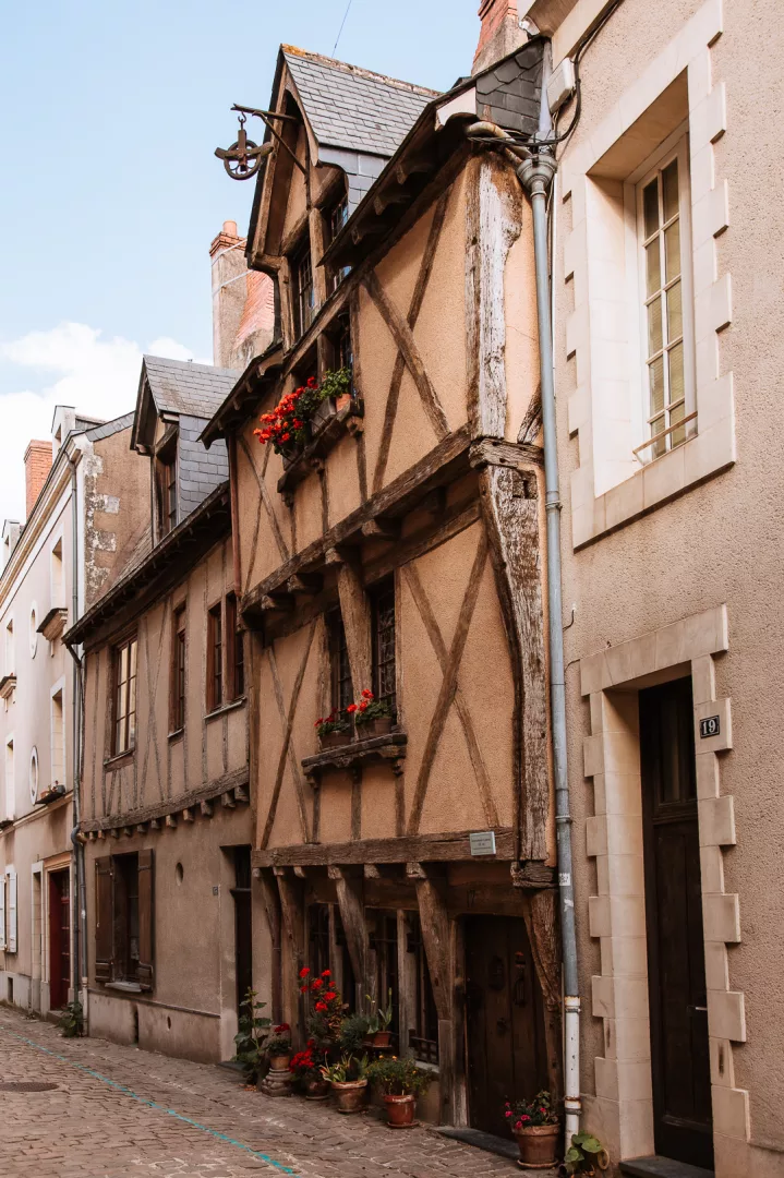 weekend in angers, oldest half-timbered house in angers