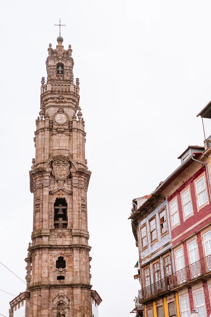 magical places in porto, clerigos tower