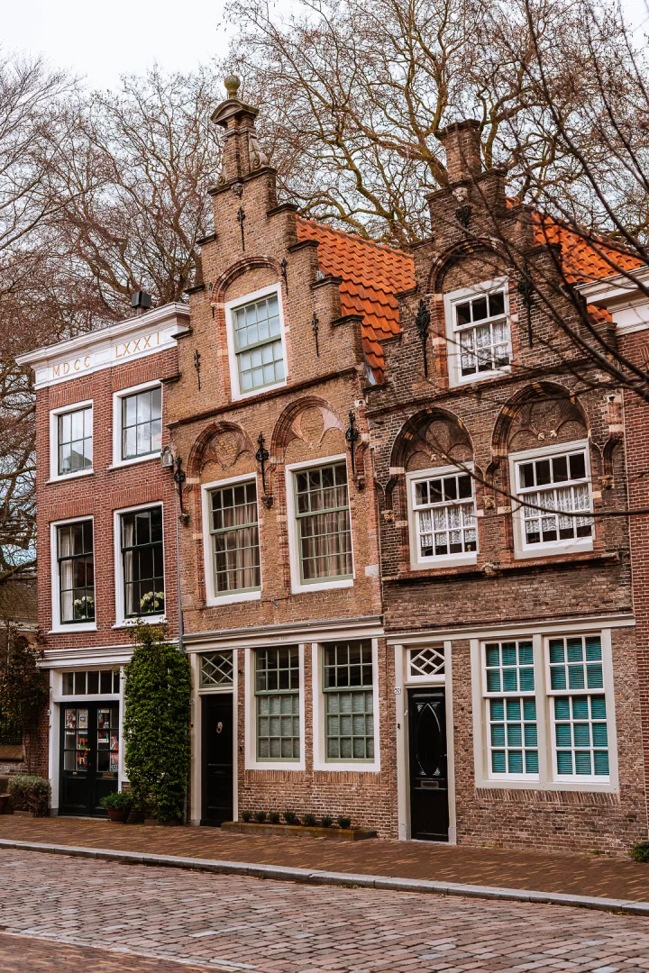 cute crooked houses in dordrecht