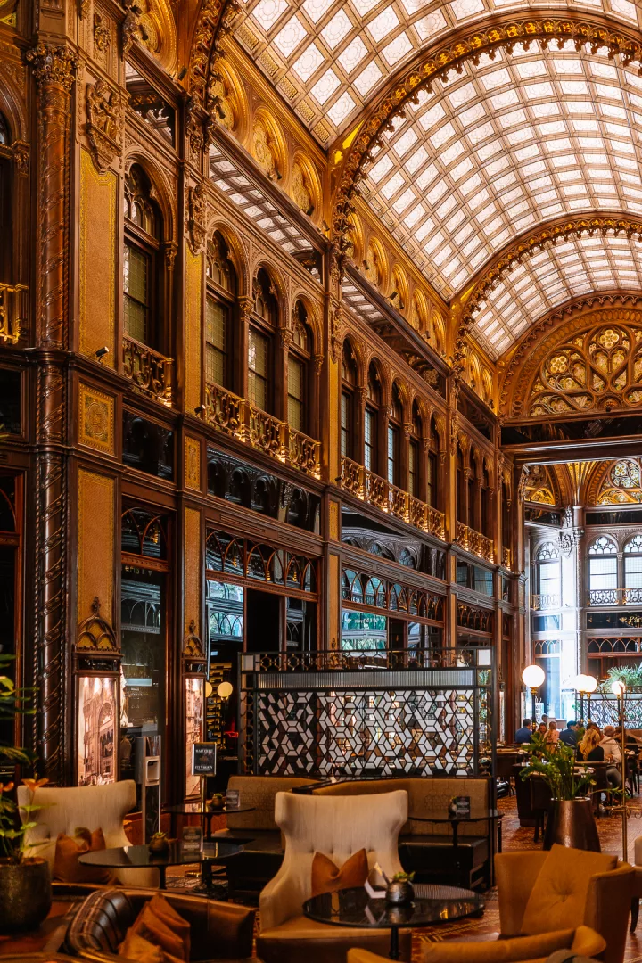parisi passage cafe in budapest