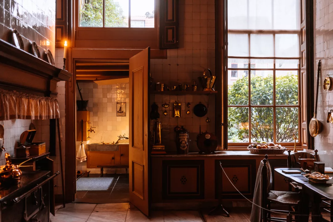 house van gijn cozy kitchen