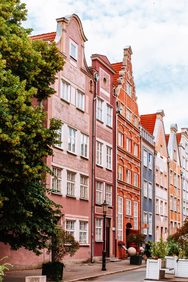 colorful houses in gdansk